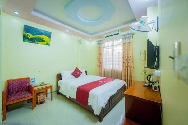Lam Tung Hotel Dong Van - By Bay Luxury Exterior photo