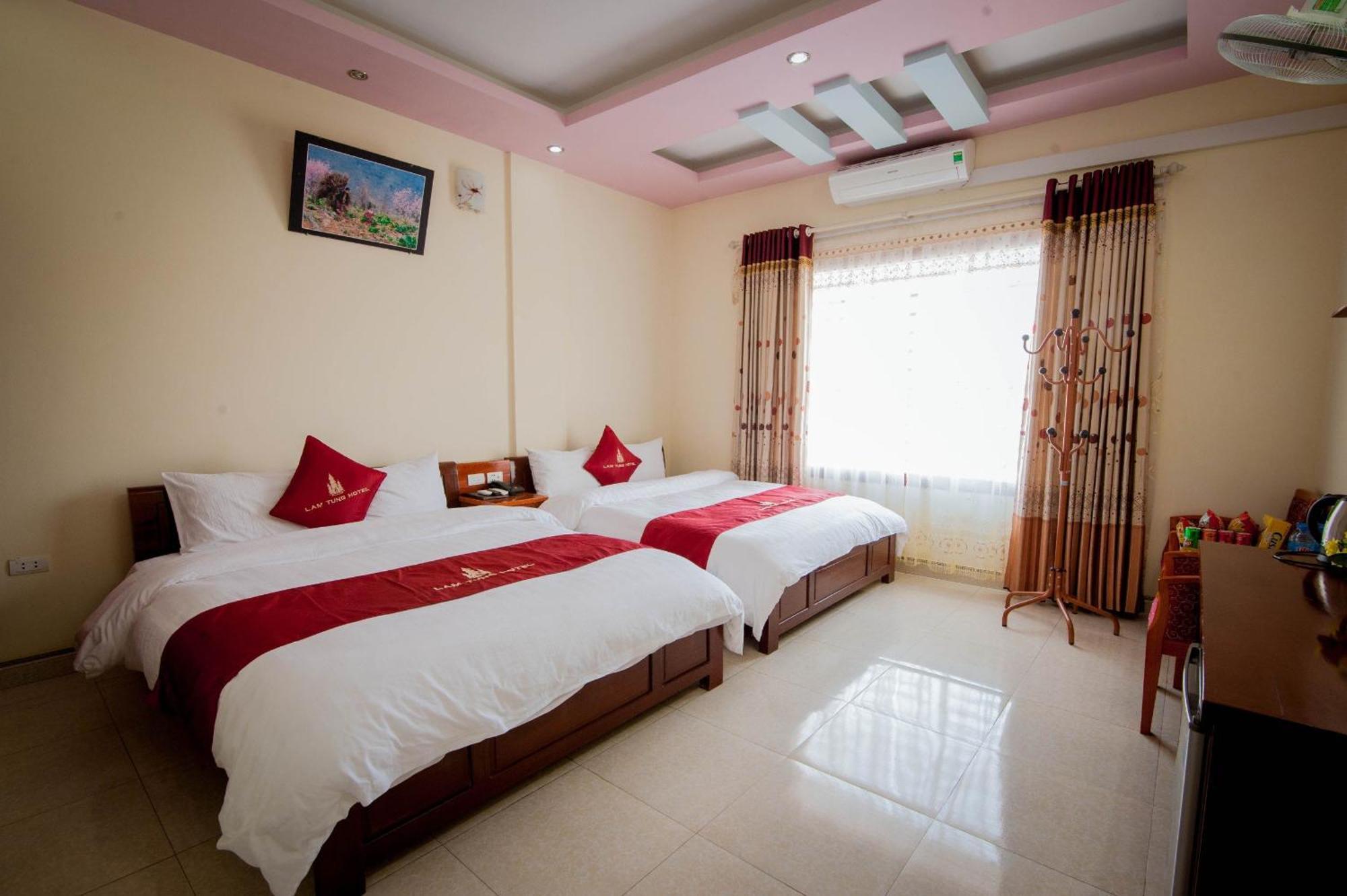 Lam Tung Hotel Dong Van - By Bay Luxury Exterior photo