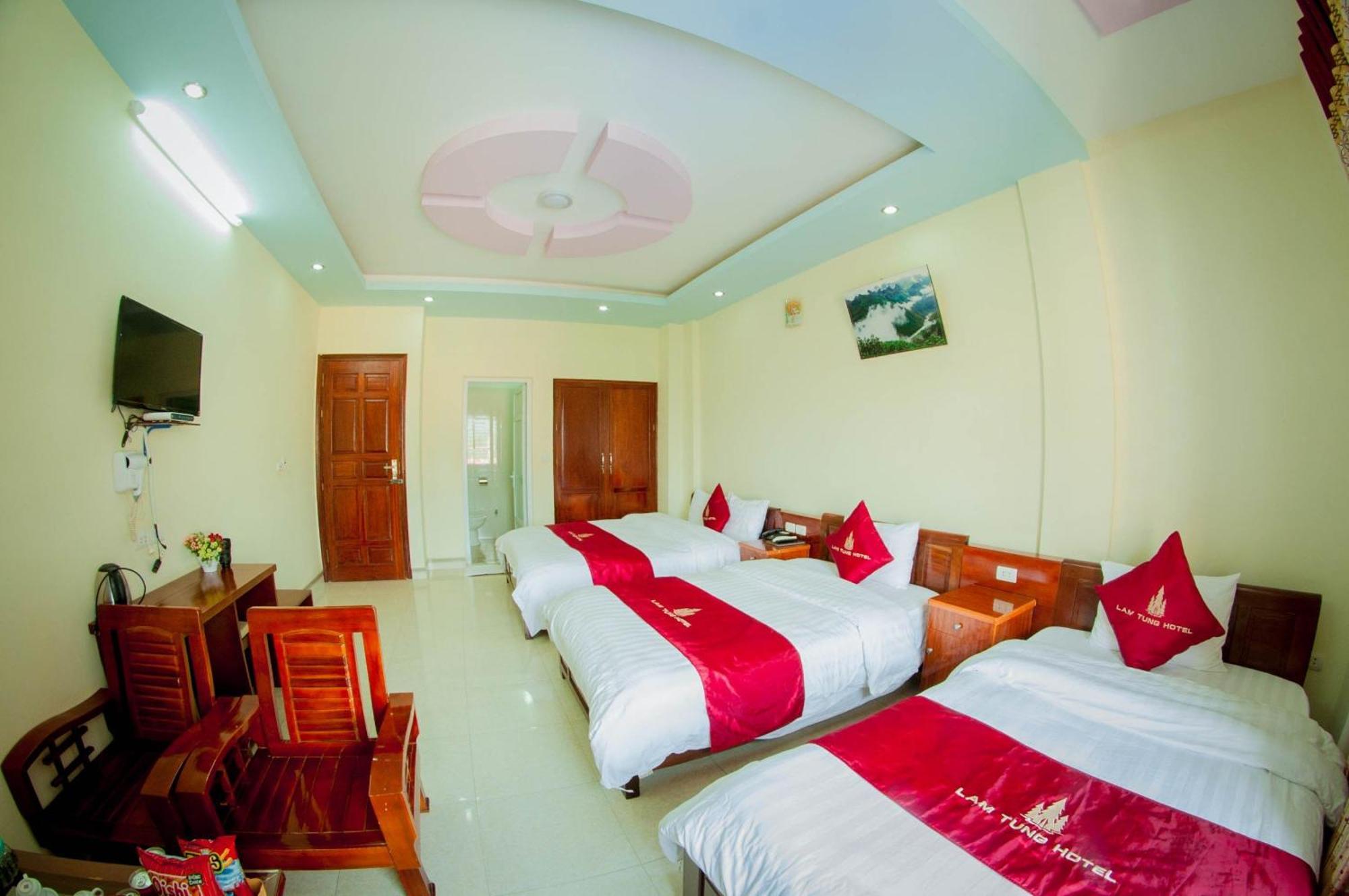 Lam Tung Hotel Dong Van - By Bay Luxury Exterior photo