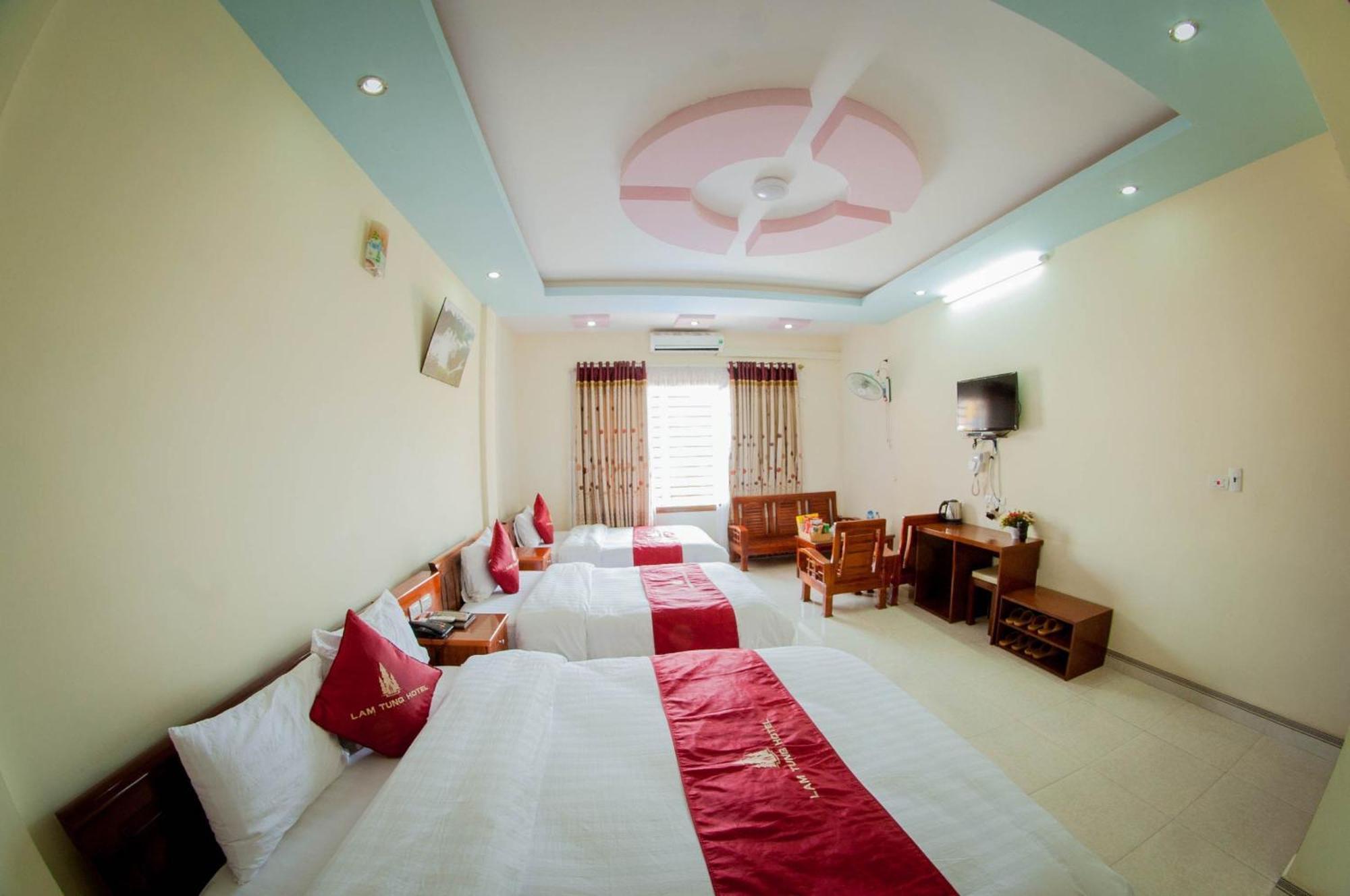 Lam Tung Hotel Dong Van - By Bay Luxury Exterior photo