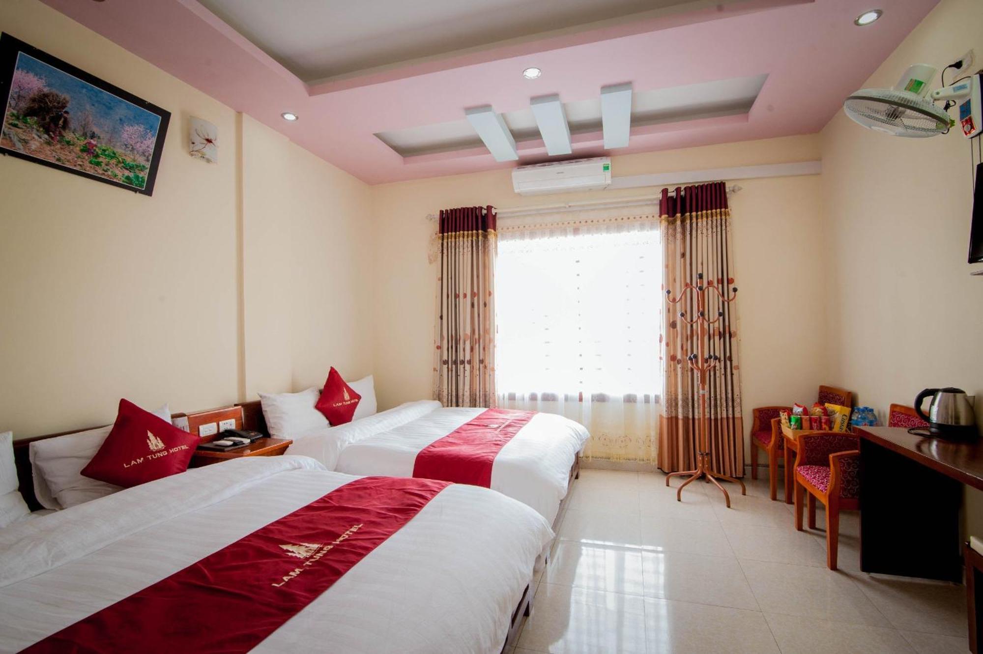 Lam Tung Hotel Dong Van - By Bay Luxury Exterior photo